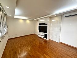 Blk 240 Serangoon Avenue 2 (Serangoon), HDB 3 Rooms #583263321